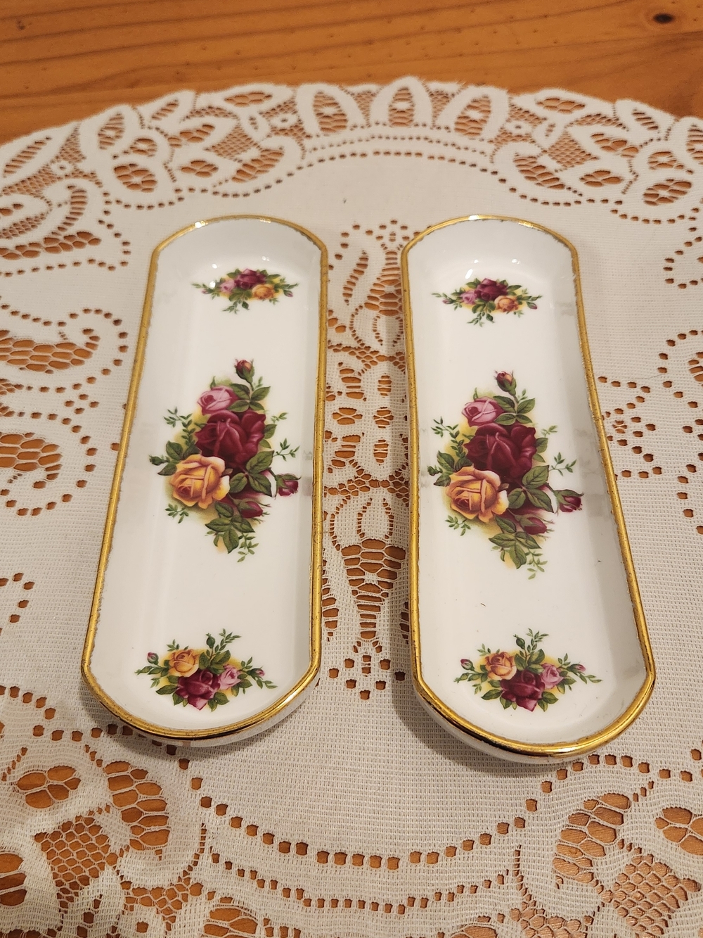 SET OF TWO Royal Albert Old Country Roses 7" X 2.25" X 1" Olive Dishes